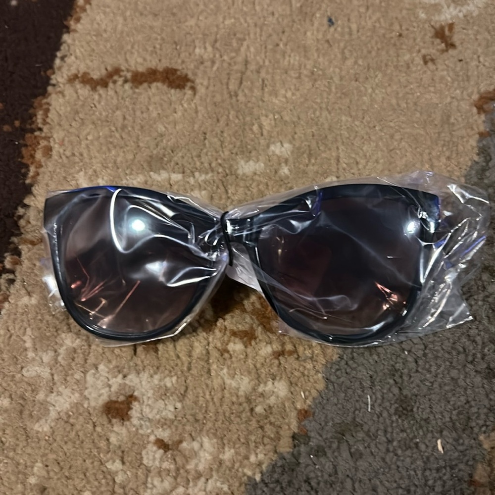 Women’s sunglasses